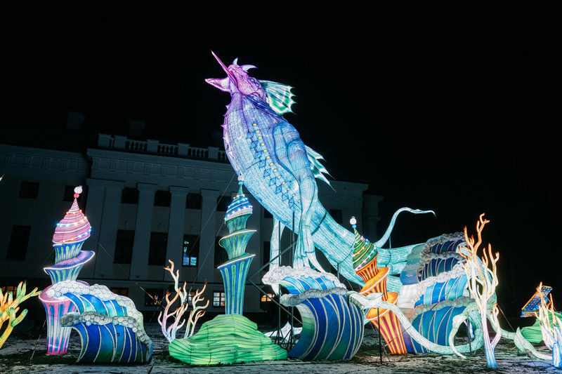 Pakruojo dvare atidarytas didžiausias kosminis žiemos festivalis Baltijos šalyse „Kalėdų kosminė stotis“