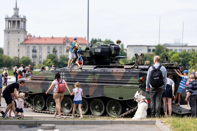 NATO festivalis prie Baltojo tilto