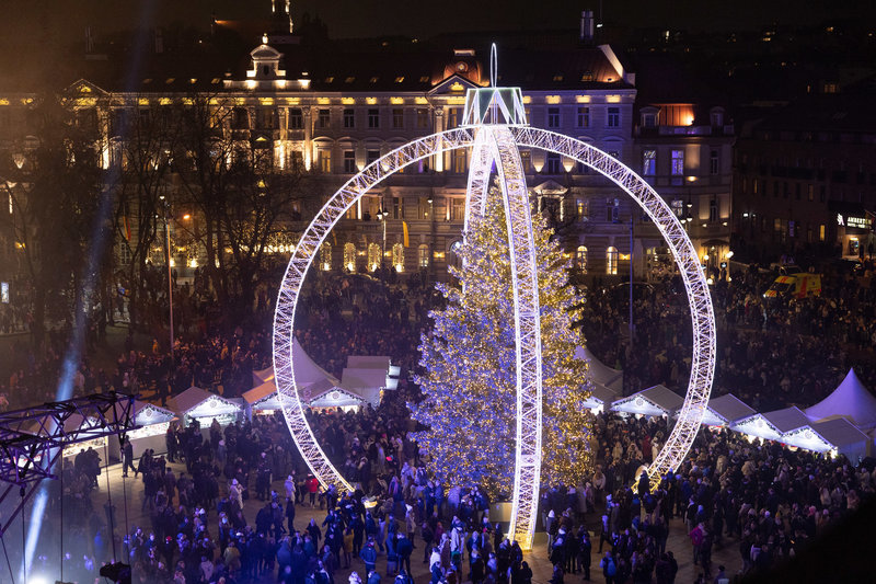 Vilniaus Kalėdų eglės įžiebimas Katedros aikštėje