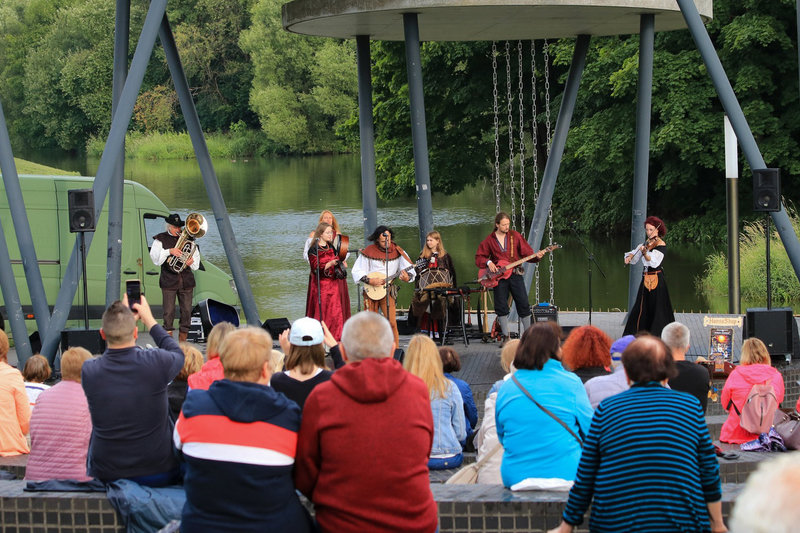 Grupė „Hansanova“ 