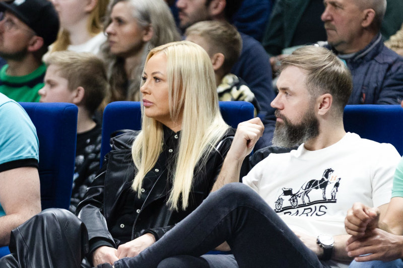Sunkus dainininkės Mios mylimojo Deivido Ringės teistumų kraitis – įsiteisėjo dar vienas teismo verdiktas
