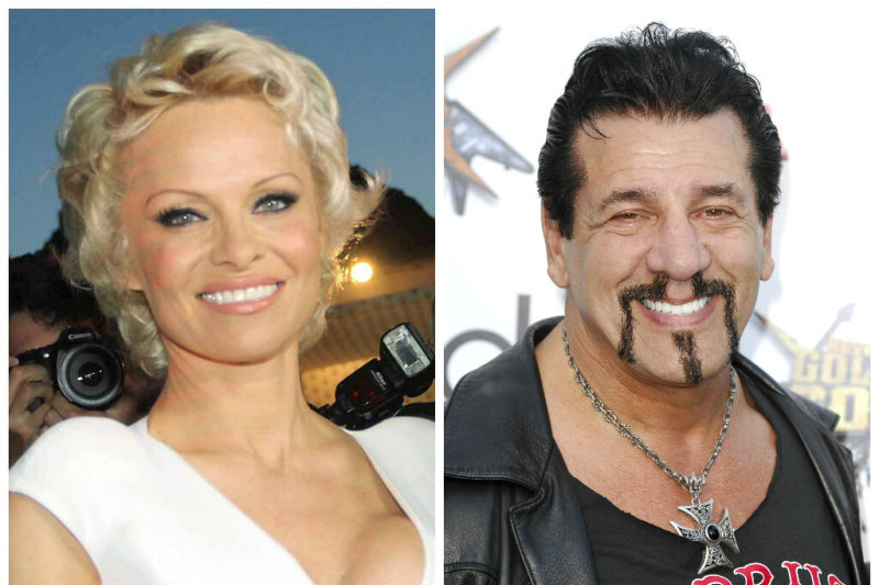 Vėl laisva Pamela Anderson atnaujino santykius su buvusiu širdies draugu Chucku Zito