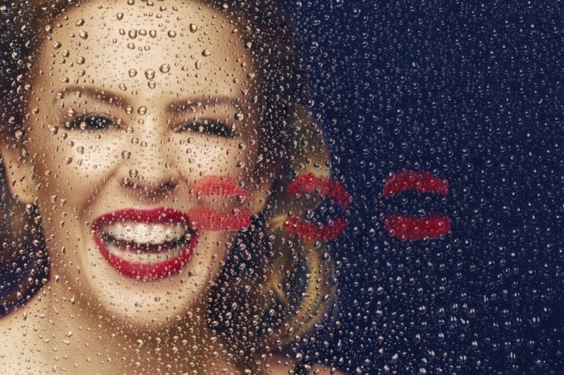 Kaune koncertuosianti Kylie Minogue pristatė itin erotišką dainos „Sexercize“ vaizdo klipą