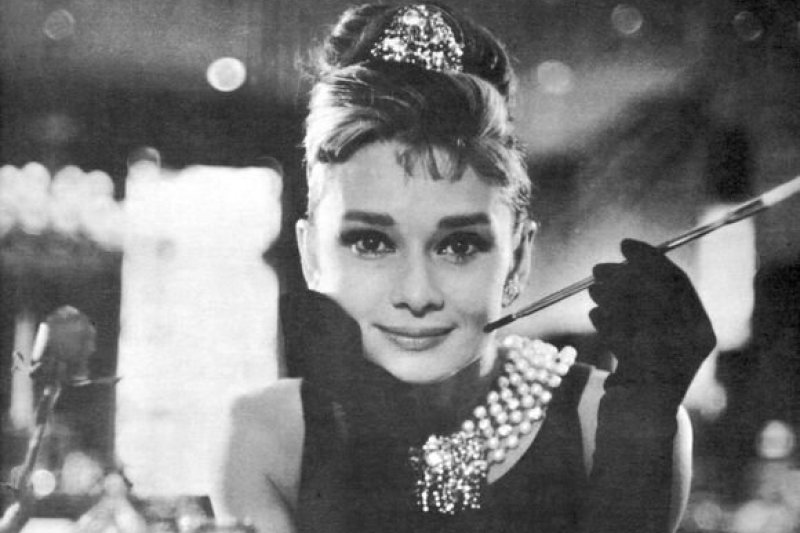 JAV kino legenda Audrey Hepburn „prisikėlė“ šokolado reklamoje