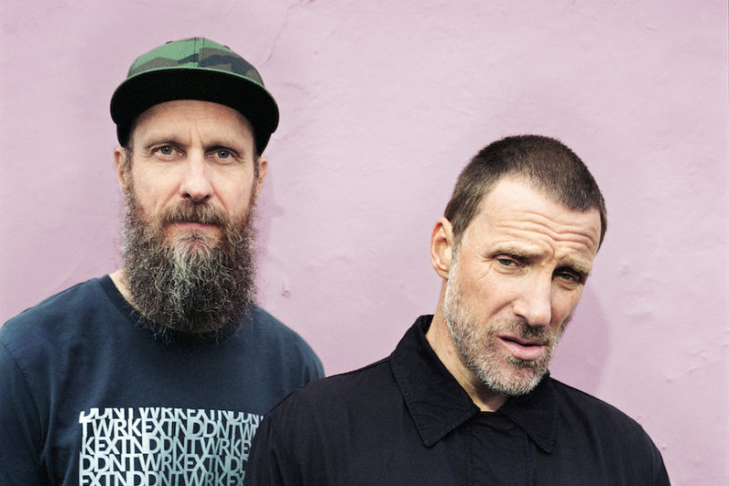 Į Lietuvą grįžta tikrasis britų darbo klasės balsas „Sleaford Mods“