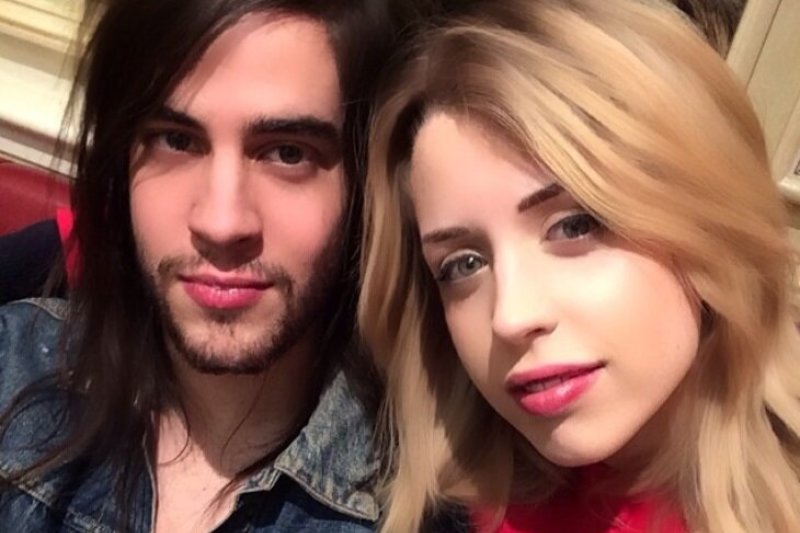 Staiga mirusios Peaches Geldof vyras pripažino, kad paskutinius 2,5 metų ji vartojo narkotikus