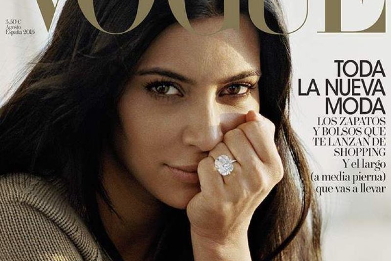 Kim Kardashian pasidalijo virtine nuotraukų iš „Vogue“ fotosesijos, kur ji – be jokio makiažo