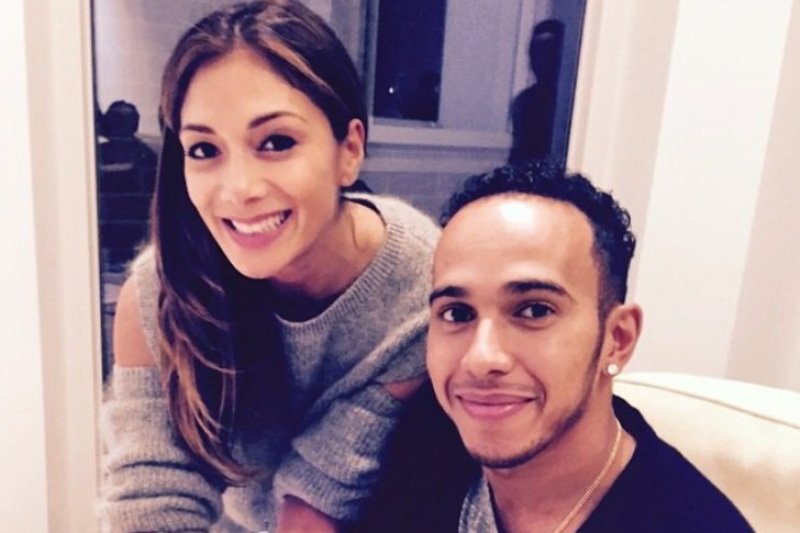 Nicole Scherzinger ir Lewisas Hamiltonas