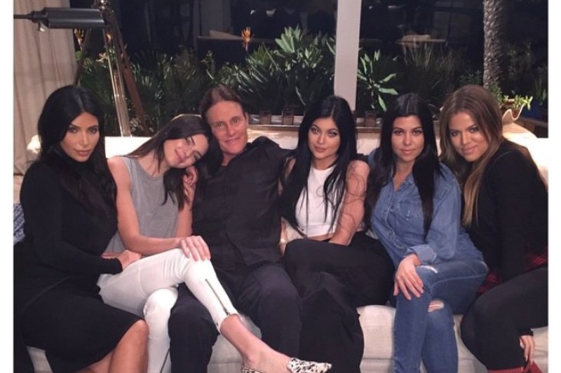 Kim Kardashian, Kendall Jenner, Bruce'as Jenneris, Kylie Jenner, Kourtney Kardashian ir Khloe Kardashian