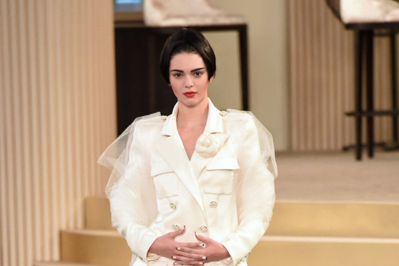 „Chanel“ 2015 m. haute couture kolekcijos modelis