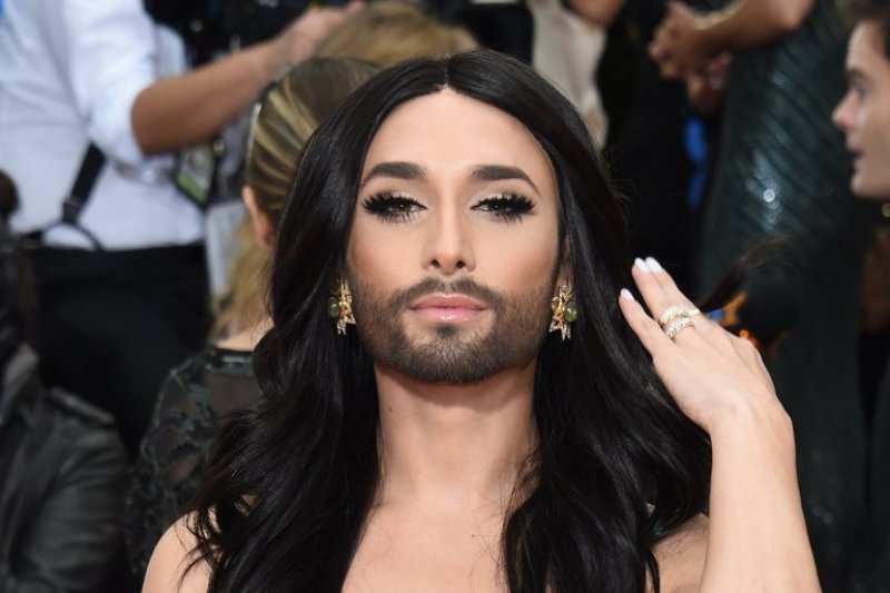 Conchita Monikai ir Vaidui: „Mėgaukitės tuo, kad dalyvaujate“