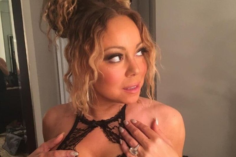 Mariah Carey (2016 m.)