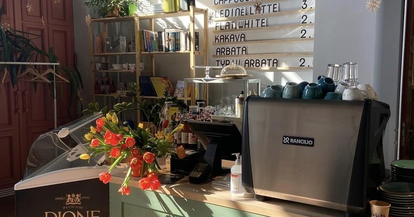 A cafe is for sale at the Švenčionėli railway station: the owner says that she has already driven kilometers to reach it |  Business