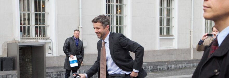 Danijos princas Frederikas važinėjosi dviračiu Vilniuje