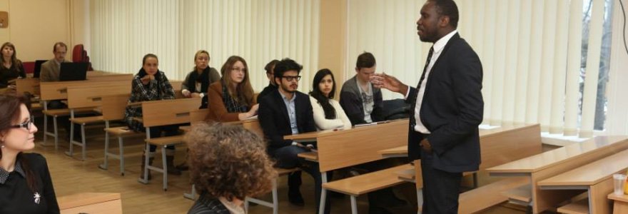 Ženevos universiteto profesorius dr. Makane Moise Mbengue 