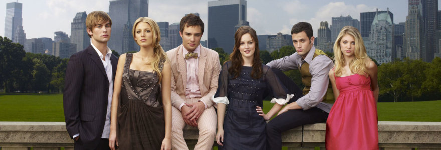 „Gossip Girl“ aktoriai Chace'as Crawfordas, Blake Lively, Edas Westwickas, Leighton Meester, Pennas Badgley ir Taylor Momsen (2007 m.)