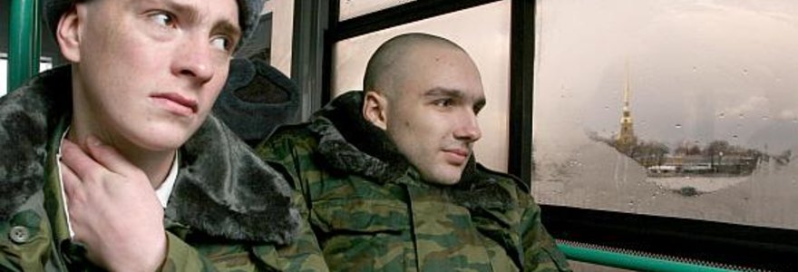 Ketvirtis Rusijos karių linkę į savižudybę, kas dešimtas yra vartojęs narkotikus.