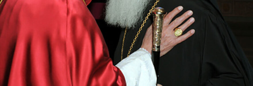Graikų ortodoksų patriarcho Bartolomejaus I ir popiežiaus Bendikto XVI susitikimas