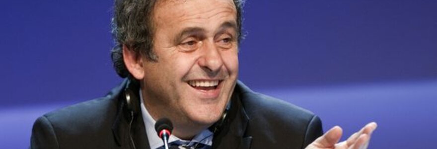 M.Platini pateikė ultimatumą Seribijai