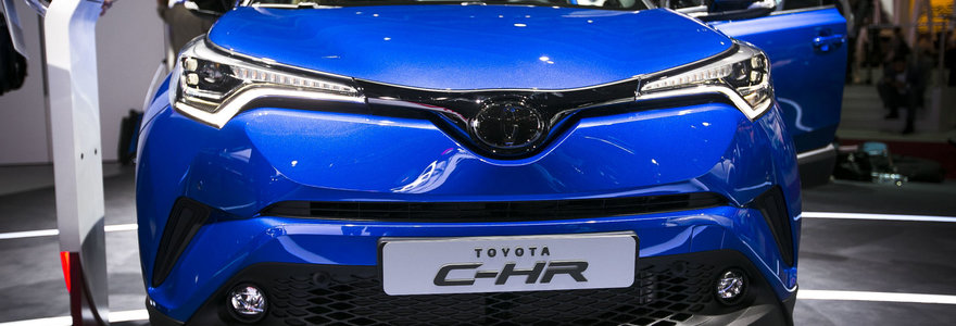 „Toyota C-HR“ debiutas Paryžiaus automobilių parodoje