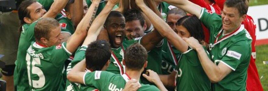 Pirmą kartą klubo istorijoje Vokietijos futbolo čempionatą laimėjo &bdquo;VfL Wolfsburg&ldquo; vienuolikė.