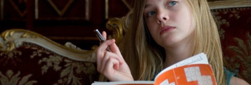 Kino filme „Kažkur tarp ten ir čia“ vieną pagrindinių vaidmenų sukūrė dvylikametė Elle Fanning.