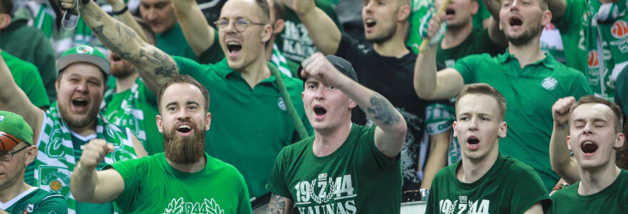 &bdquo;Green White Boys&ldquo; tribūna