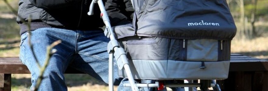 Foto naujienai: Violeta ir Vilius Tarasovai &scaron;iltas popietes leidžia pajūryje