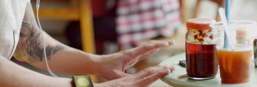 Ar &scaron;is &bdquo;Apple&ldquo; reklamoje &scaron;mėstelėjęs i&scaron;manusis laikrodis yra ilgai lauktas &bdquo;iWatch&ldquo;?