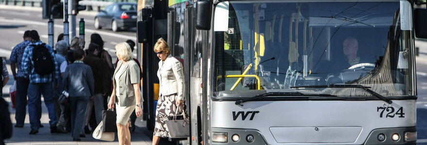 Autobusų ir troleibusų keleiviams tenka prisitaikyti prie naujų važinėjimo po Vilnių ypatumų