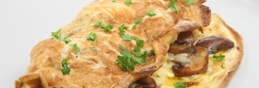 Omletas su pievagrybiais