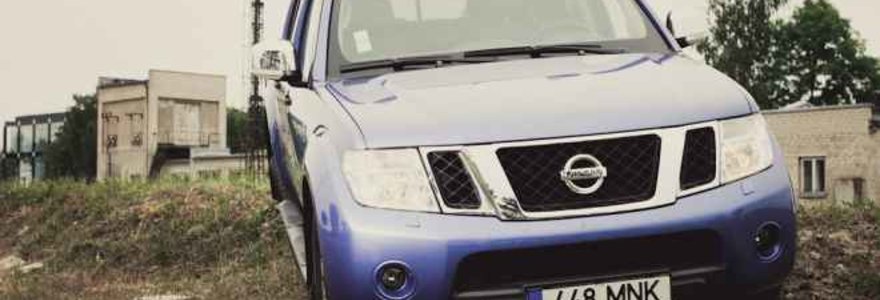 „Nissan Navara“ – nieko nebijantis