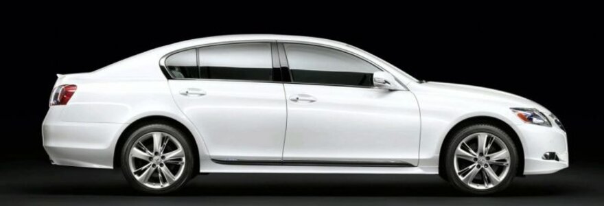 &bdquo;Lexus GS 450h&rdquo; sulaukė įdomių atnaujinimų