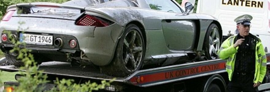 Lewiso Hamiltono tėvas sudaužė &bdquo;Porsche Carrera GT&ldquo;
