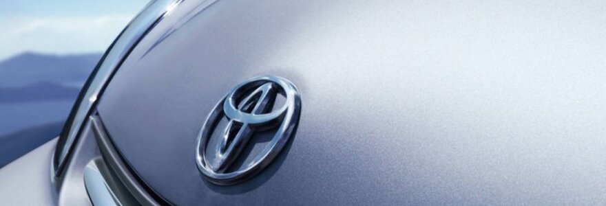 Naujoji &bdquo;Toyota Prius&ldquo; taps didesnė