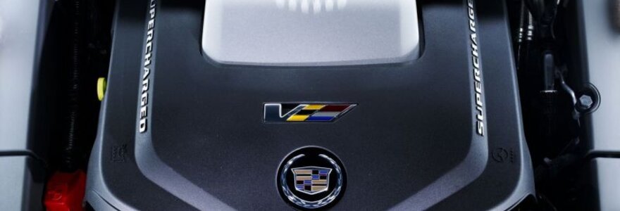 Naujasis &bdquo;Cadillac CTS-V&ldquo; &ndash; 550 arklio galių po variklio dangčiu