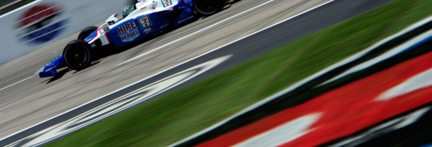&bdquo;IndyCar&ldquo; lenktynių Teksase kvalifikacijos akimirka
