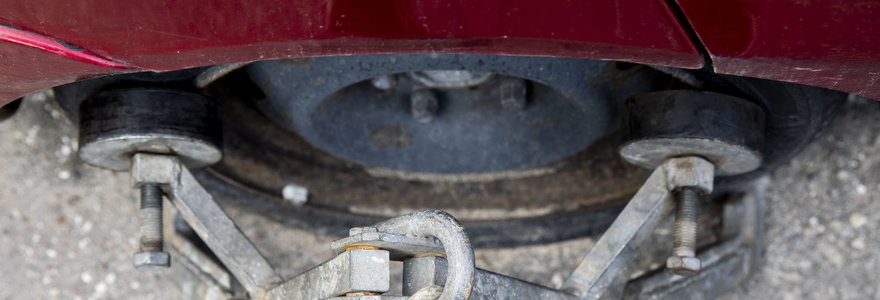 Bešeimininkių automobilių nutempimo darbai