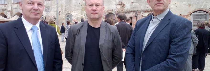 Jurbarko meras R.Juška su VDA rektoriumi ir Kauno filialo dekanu