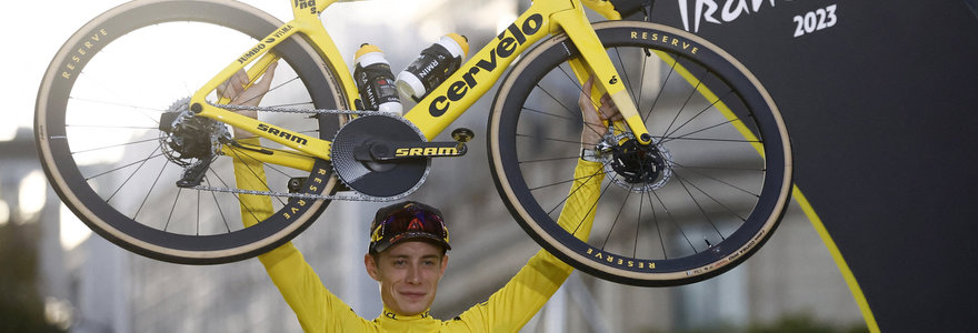 Jonas Vingegaardas triumfavo "Tour de France" lenktynėse.