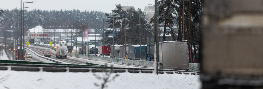 Vilkikų spūstis Kirtimų gatvėje