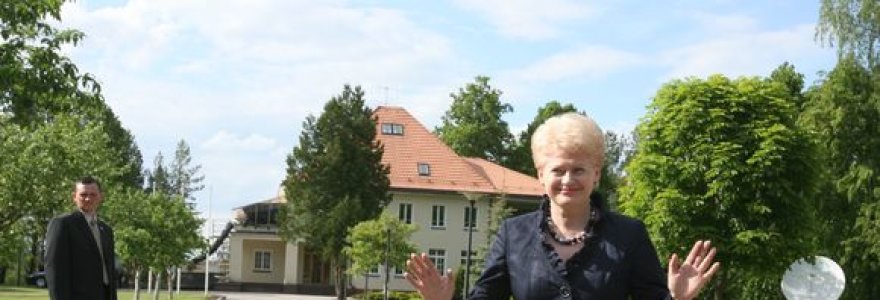 D.Grybauskaitė apžiūrėjo būsimąją rezidenciją