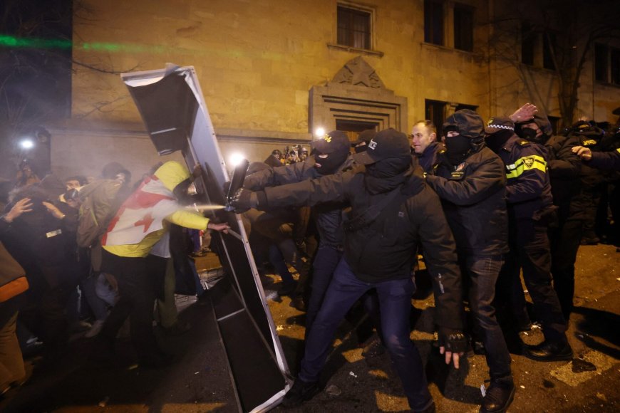 Protestai Sakartvele / GIORGI ARJEVANIDZE / AFP