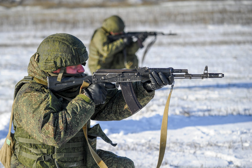 „Scanpix“/AP nuotr./Rusijos kariai per pratybas Rostovo srityje