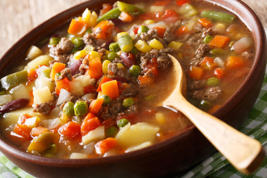 Daržovių sriuba su malta jautiena