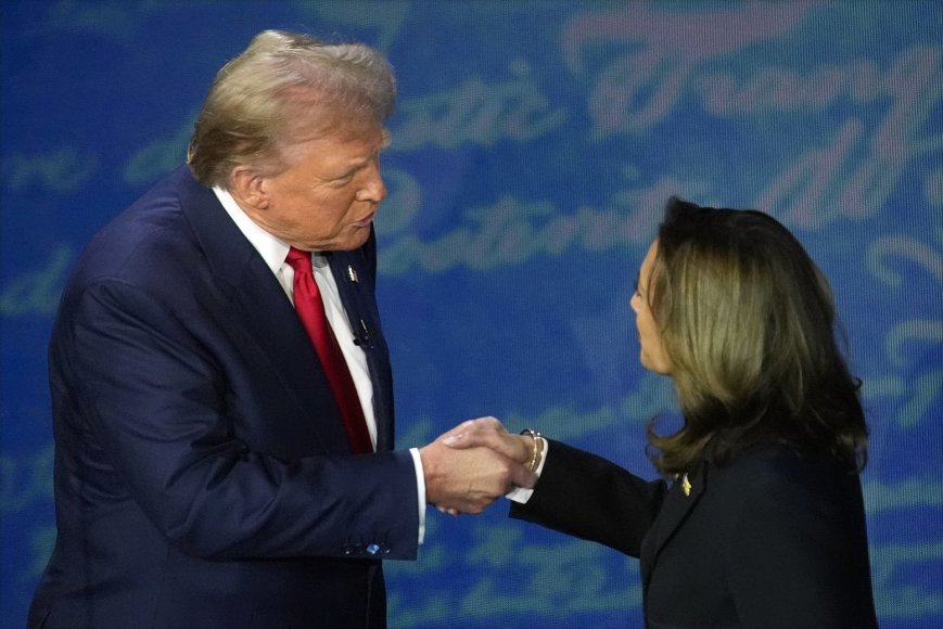 „Scanpix“/AP nuotr./Donaldas Trumpas ir Kamala Harris 