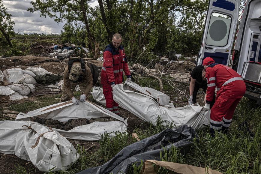 „The New York Times“/Finbarr O'Reilly nuotr./Ukrainoje žuvę rusų kariai