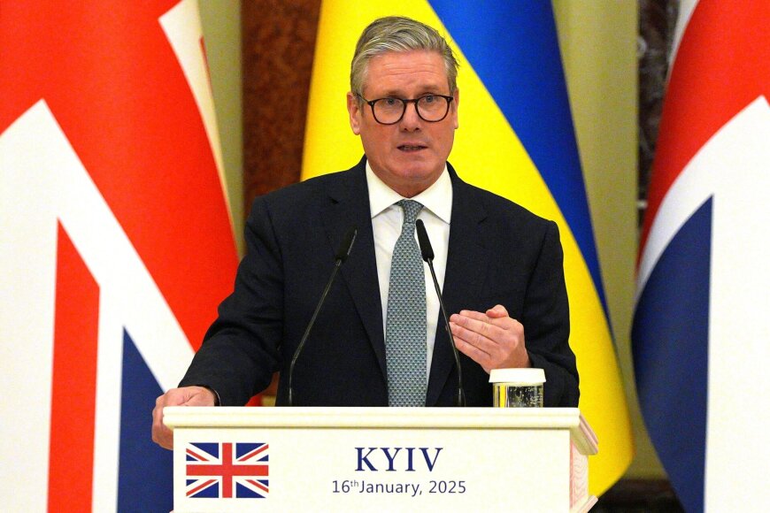 Jungtinės Karalystės premjeras Keiras Starmeris Kyjive / Carl Court / via REUTERS