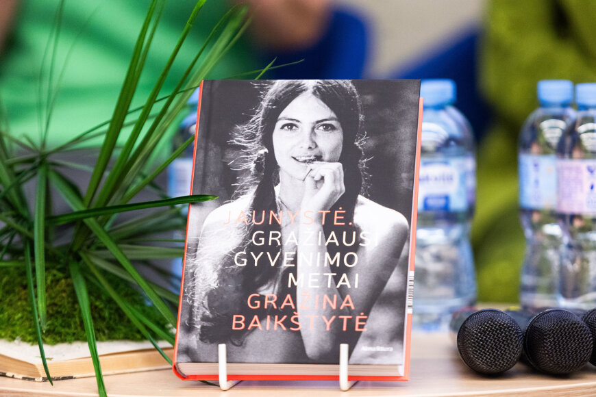 Skirmanto Lisausko / BNS nuotr./Gražinos Baikštytės knygos „Jaunystė. Gražiausi gyvenimo metai“ pristatymas