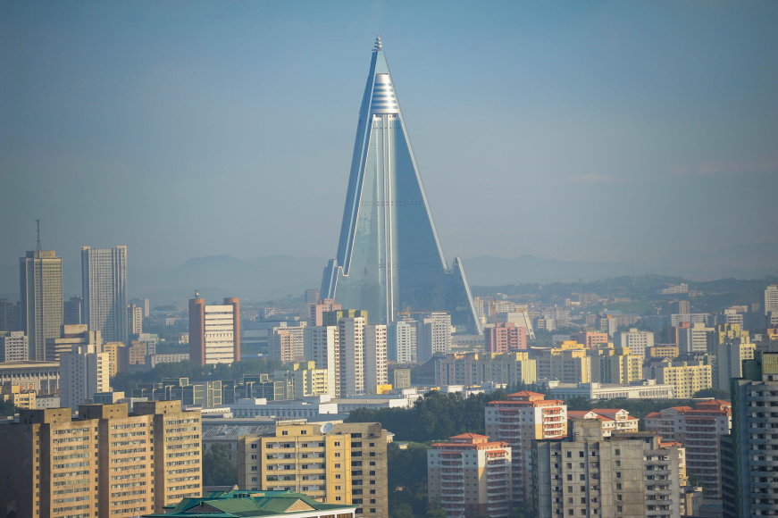 Vida Press nuotr. / „Ryugyong“ viešbutis, Šiaurės Korėja